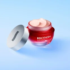 Biotherm Blue Peptides Uplift Moisturizing Night Cream yövoide 50 ml