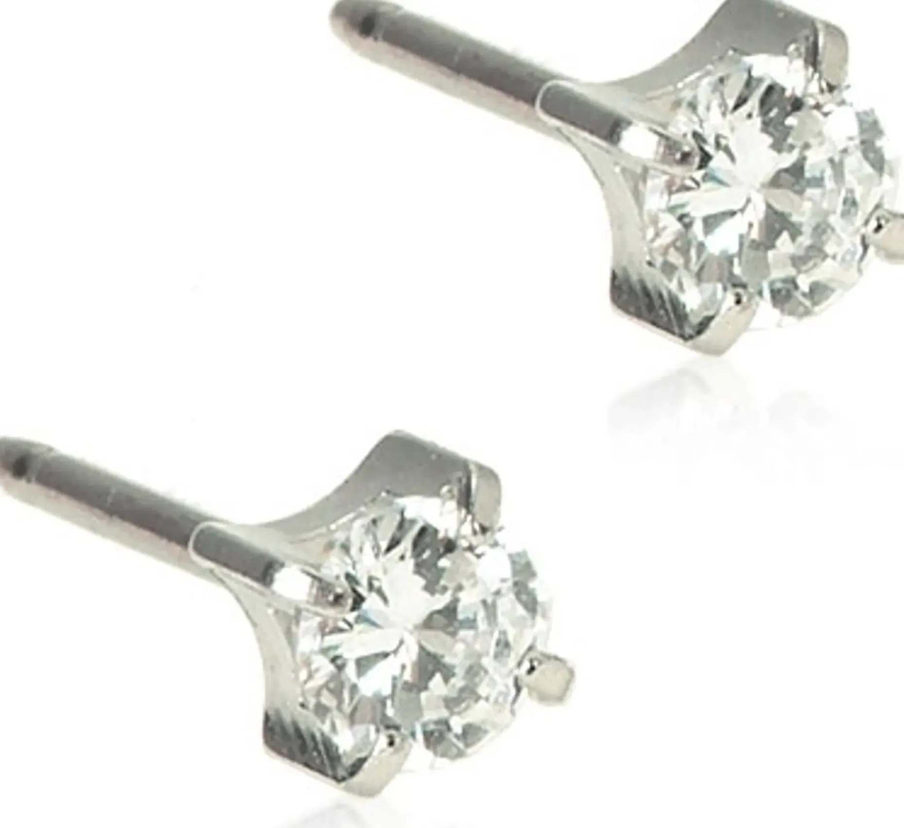 Blomdahl Tiffany White korvakorut 4mm