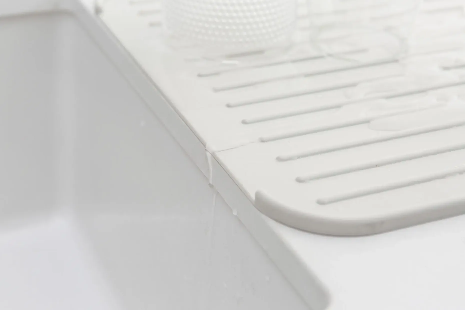Brabantia astiakuivausalusta silikoni light grey