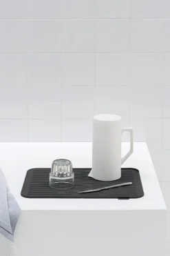 Brabantia astiakuivausalusta silikoni dark grey