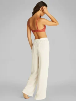 Calvin Klein Sensual Stretch Lace Lift Demi rintaliivit