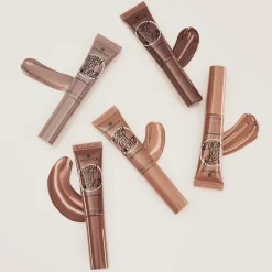 essence BABY GOT BRONZE nestemäinen aurinkopuuteri 10 ml