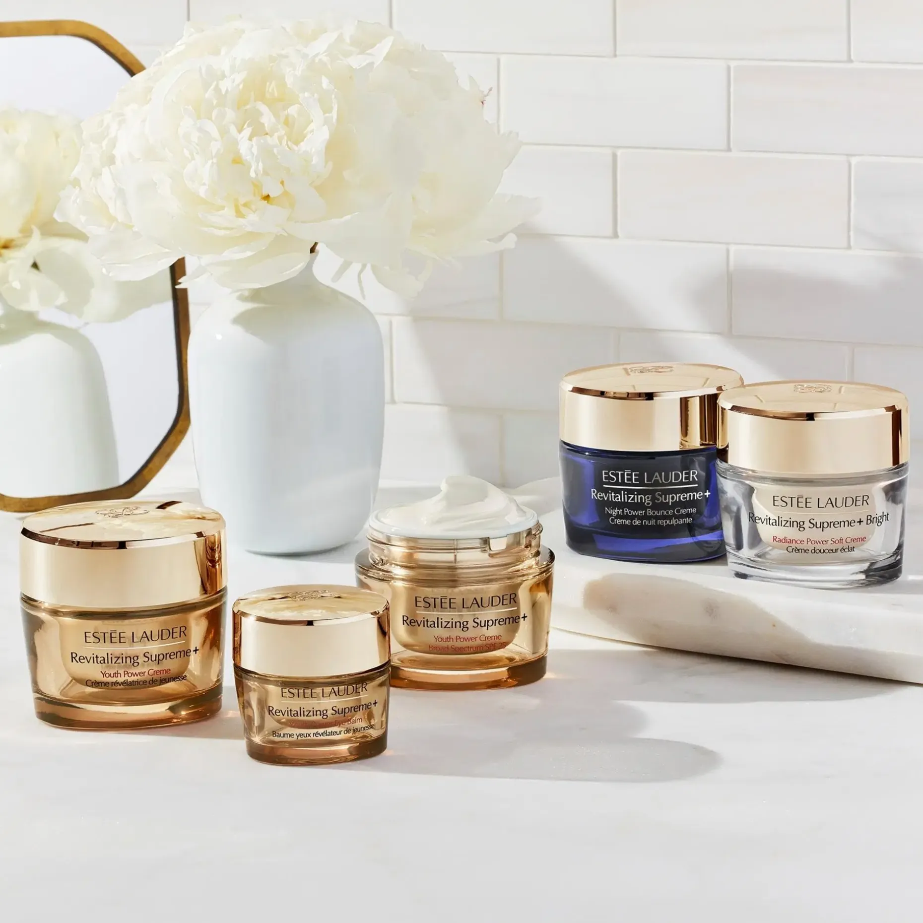 Estée Lauder Revitalizing Supreme Bright Radiance Power Soft Cream kosteusvoide 50 ml