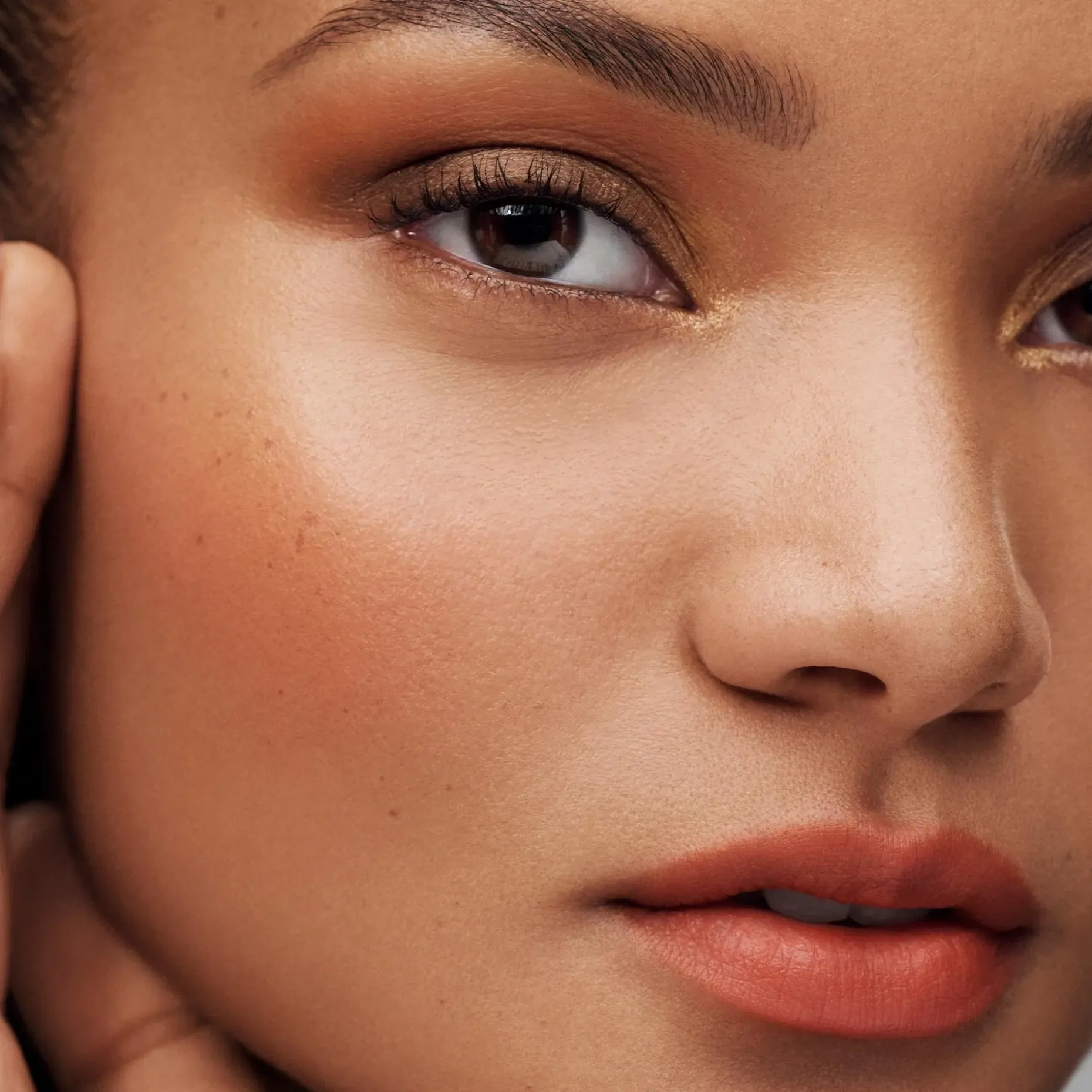 Estée Lauder The Sculpting Blush 7g poskipuna