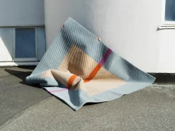 Finarte Akaatti villamatto beige-sininen