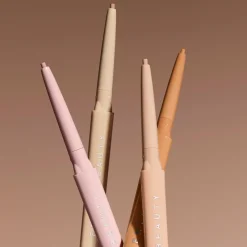 Fine Linez Lash Line-Enhancing Eyeliner silmänrajauskynä 0.1 gr