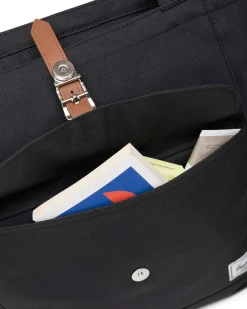 Herschel Retreat Tote