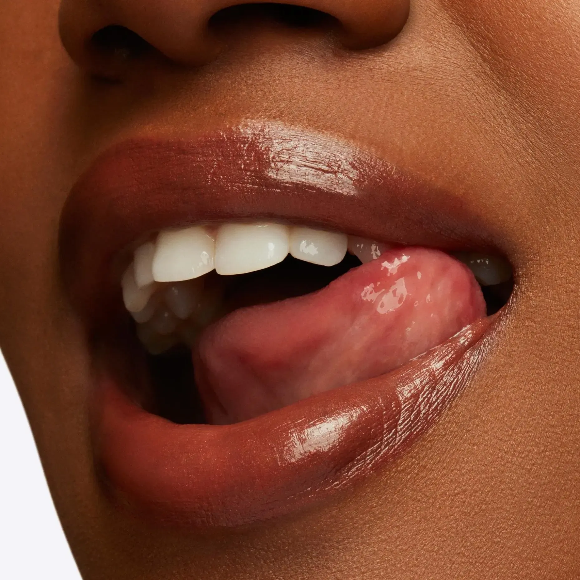 MAC Lustreglass Lipstick huulipuna 3 g