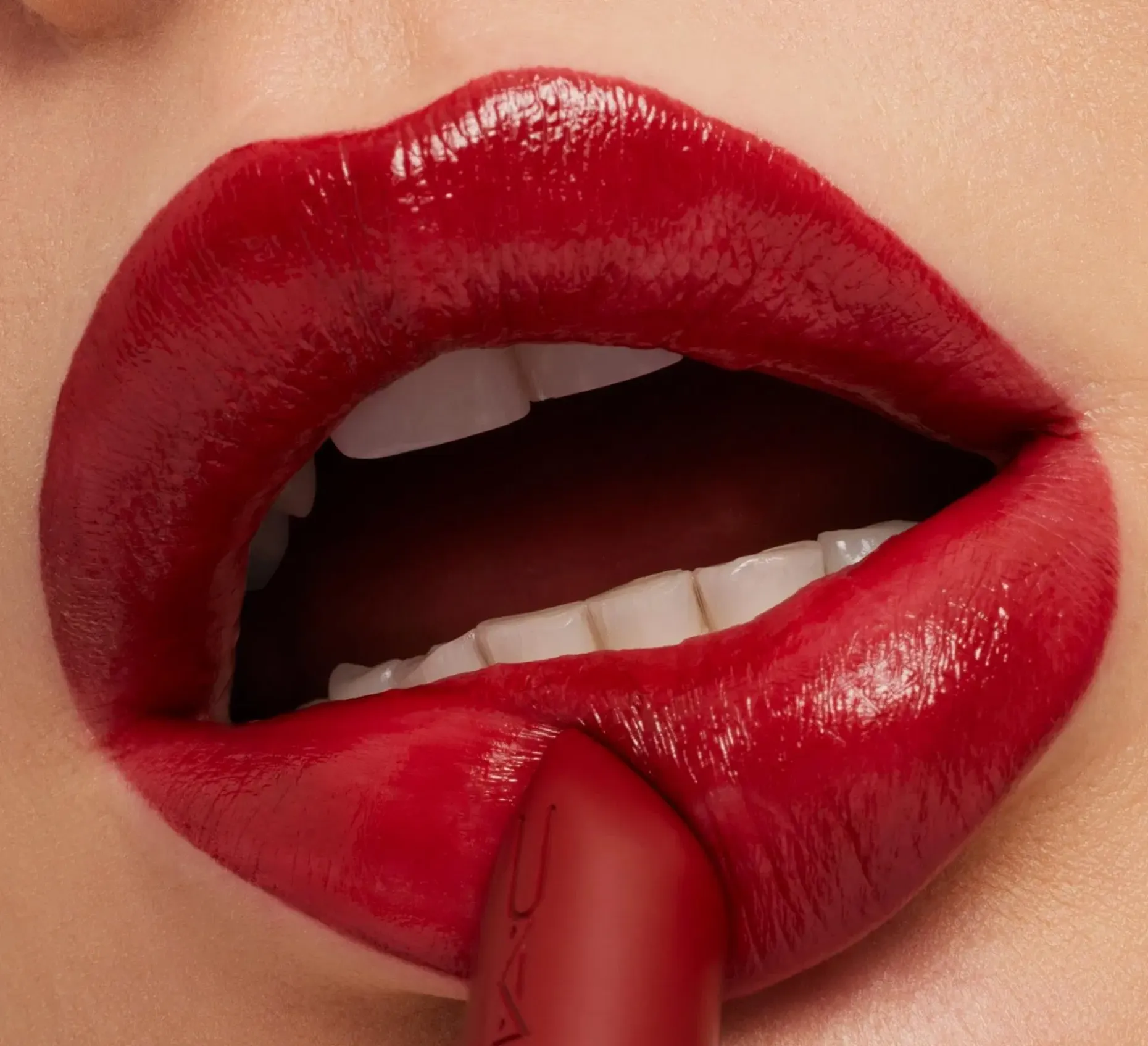 MAC Macximal Sleek Satin Lipstick huulipuna 3,5 g