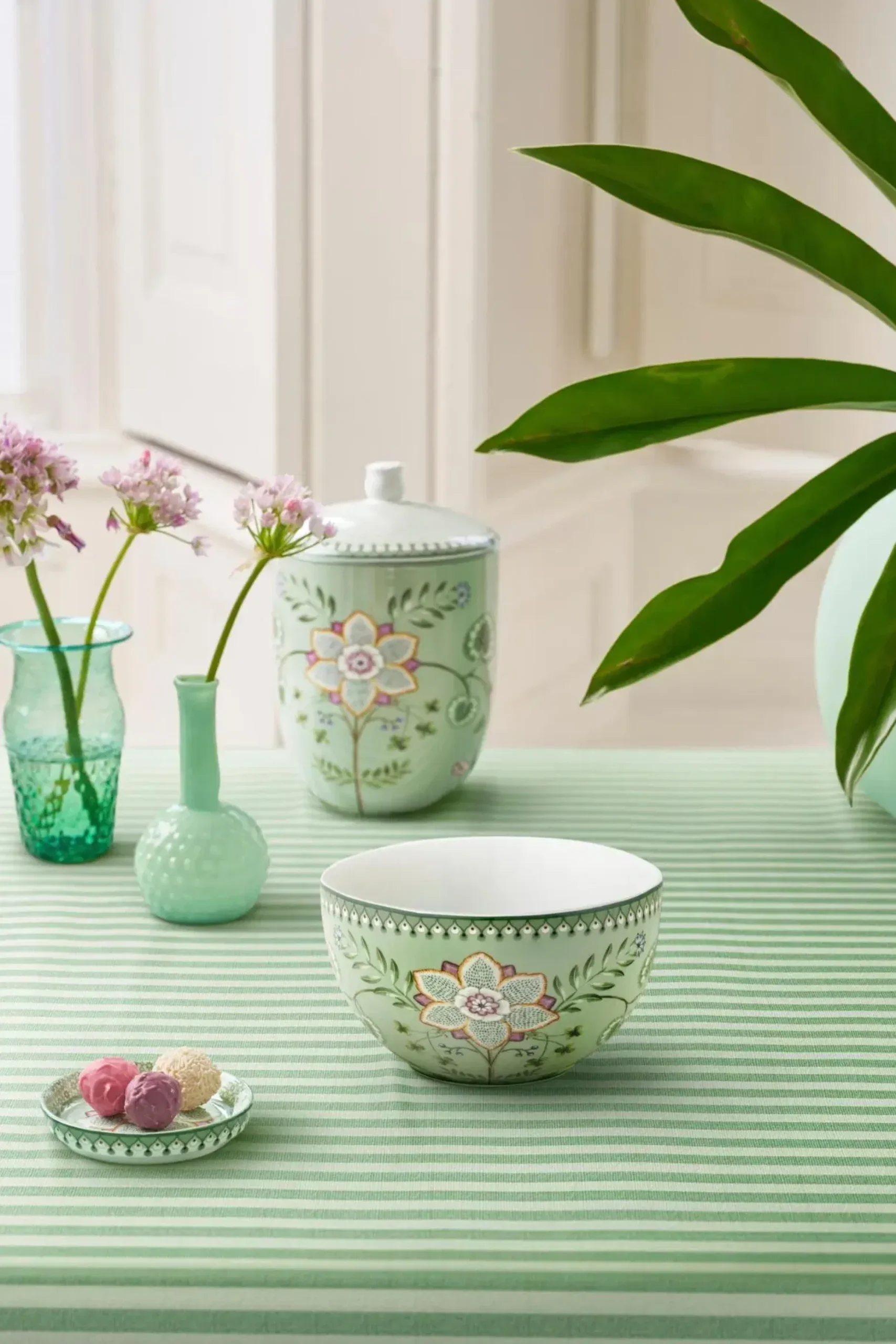 Pip Studio Lily & Lotus kulho 18 cm vihreä