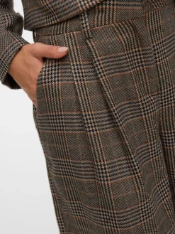 Vero Moda VMStina ruutushortsit