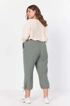 Wasabi Concept housut